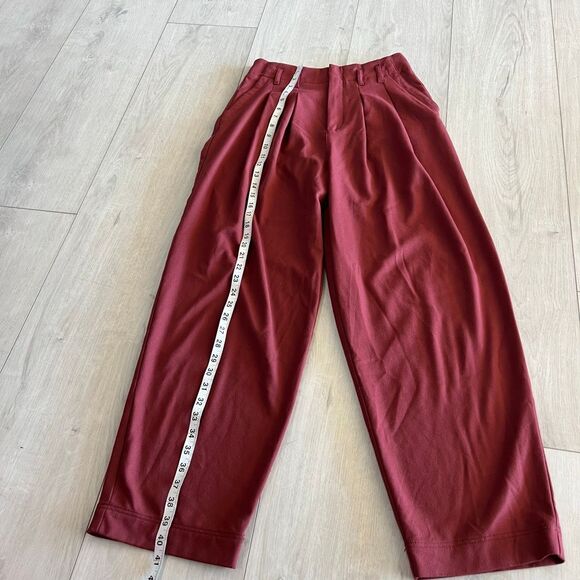Free People Calla Burgundy Dark Red Pleated High Rise Trouser Pants  Size 0 - Picture 2 of 10